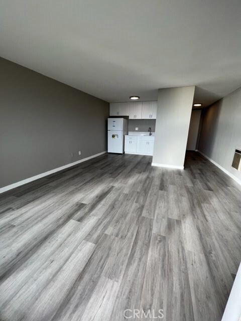 Building Photo - 6526 Ocean Crest Dr