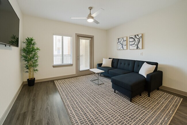 Building Photo - 7210 Henneman Way