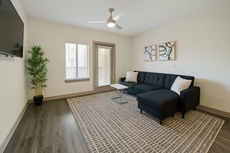 Building Photo - 7210 Henneman Way Building Photo - 7210 Henneman Way