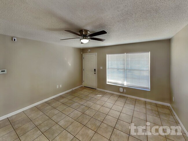 Foto del edificio - 11116 Stafford Ln