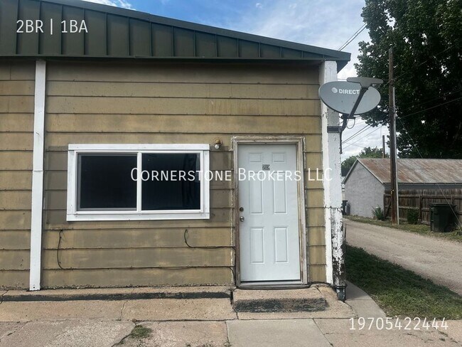Building Photo - PRICE REDUCED on this Renovated duplex apa...