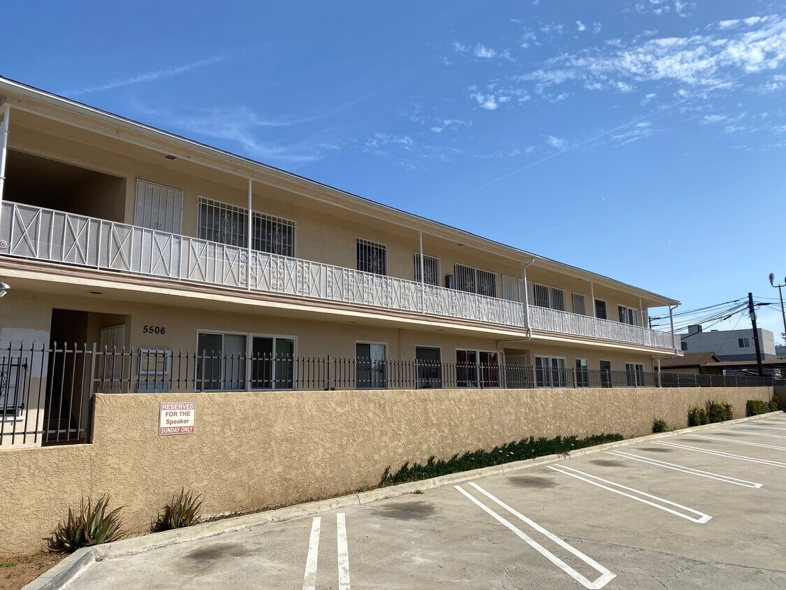 Foto principal - 5506 W Adams Blvd