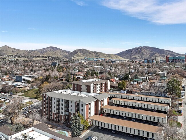 Foto del edificio - 1032 E 400 S