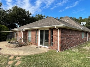 Building Photo - 1602 Lawick Cir