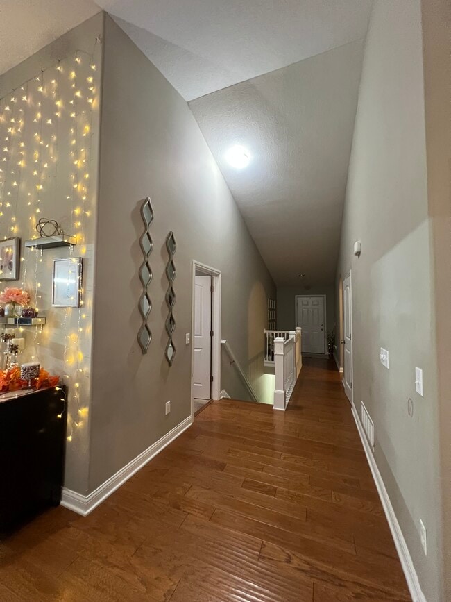 Foto del edificio - 5408 Elk River Dr