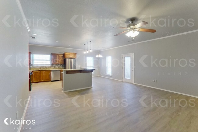 Building Photo - 9822 Prather Ave