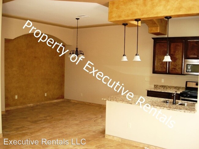 Building Photo - 3 br, 2 bath House - 4214 Tres Niños B