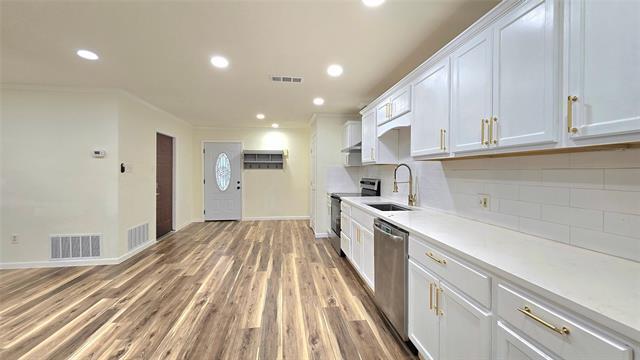 Building Photo - 1410 Chinook Dr