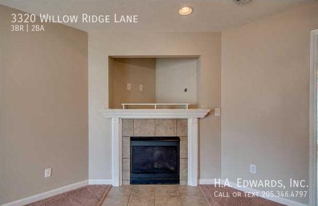 Building Photo - 3320 Willow Ridge Ln