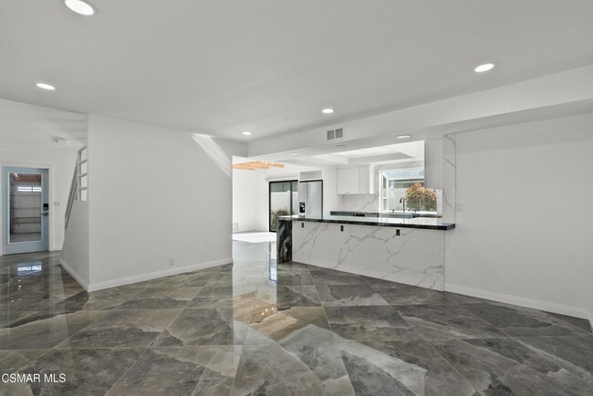 Building Photo - 5100 Whitecap St