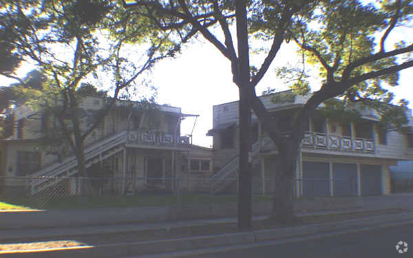 Primary Photo - 729 Elmira St