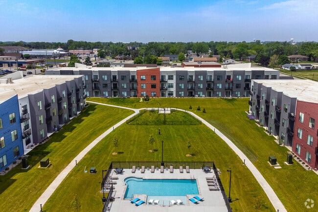 Building Photo - Courtyard at Cobblestone Park