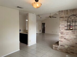 Building Photo - 13123 Chipman Glen Dr