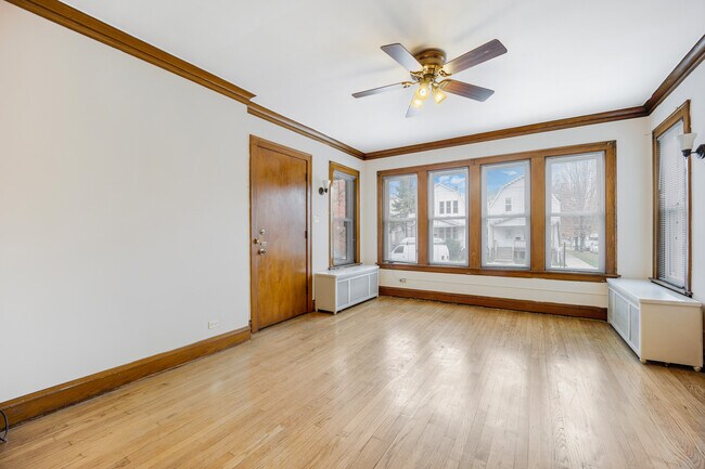 Foto del edificio - 5058 W Carmen Ave