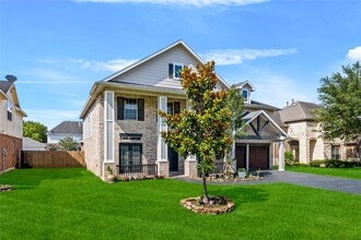 Building Photo - 8127 Edenwood Dr