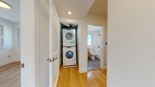 Foto del edificio - 2837 Washington St