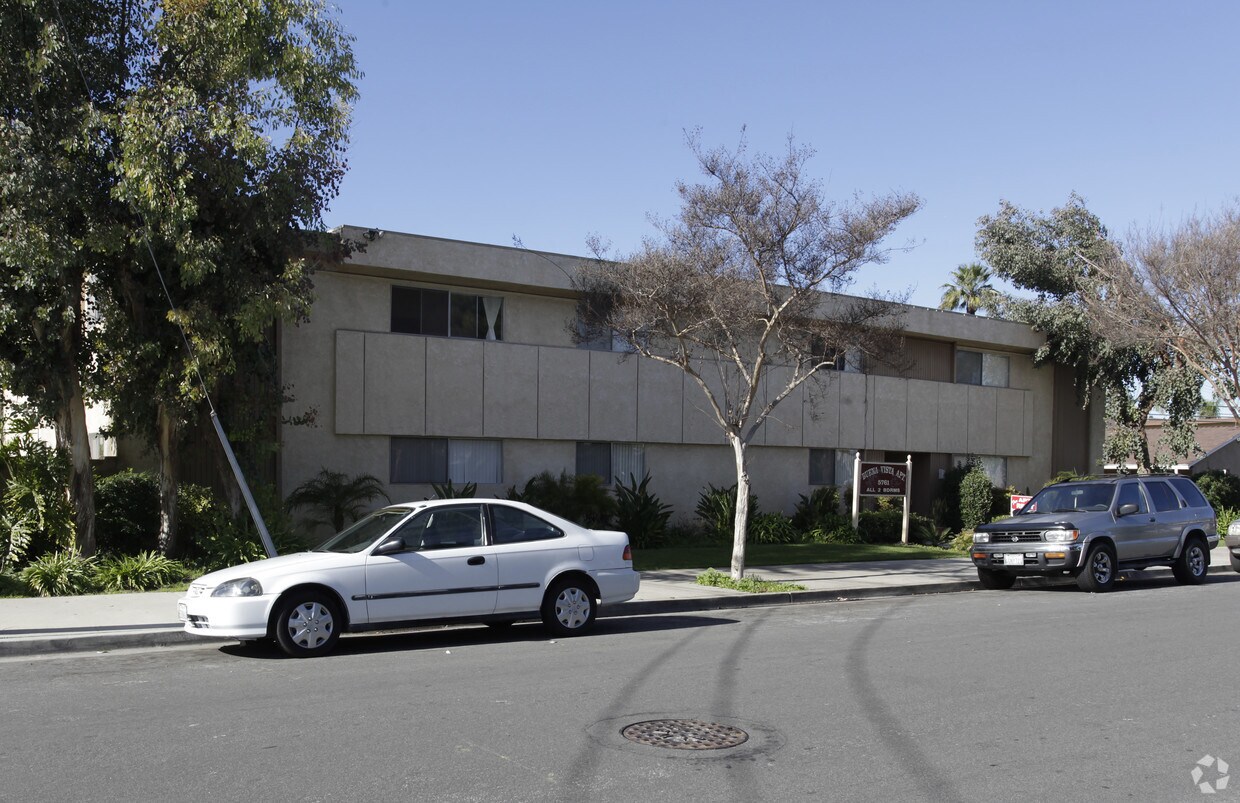 Building Photo - Buena Vista