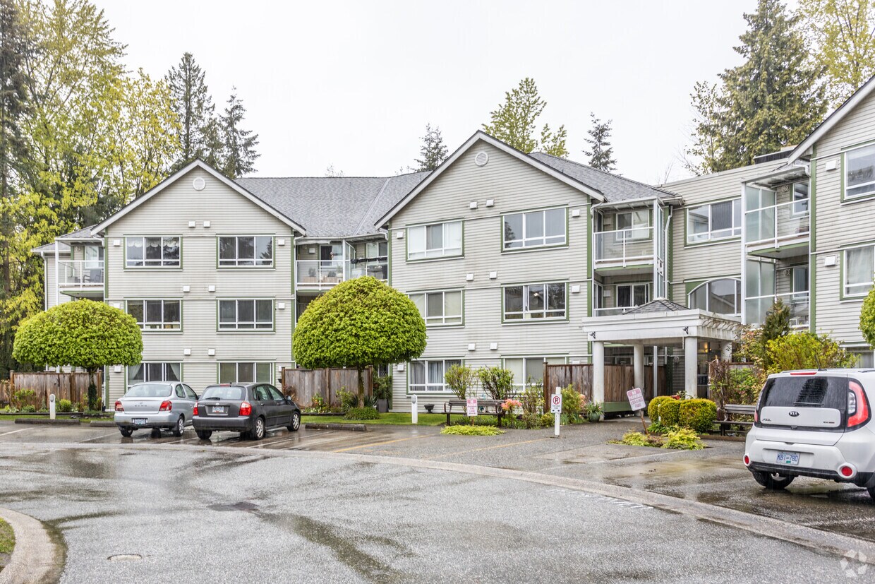 Photo du bâtiment - Klahanee Park Housing Society