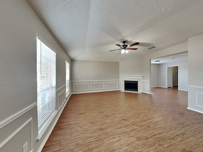 Building Photo - 6420 Juliette Run