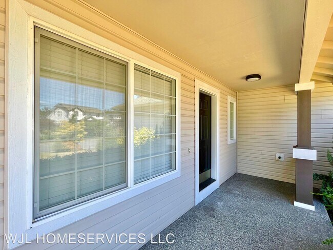 Building Photo - 3 br, 2.5 bath House - 5218 146th Place SE