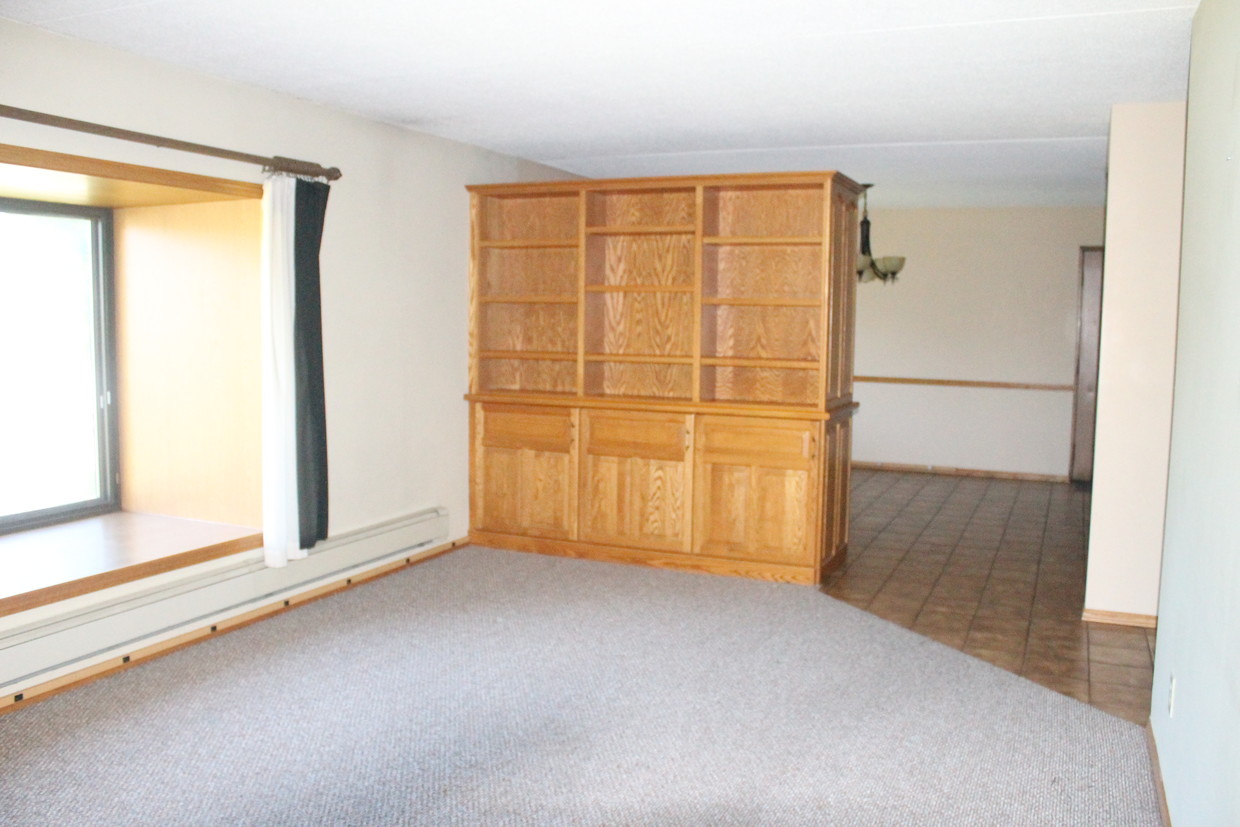 Primary Photo - 501 Portland Dr SW