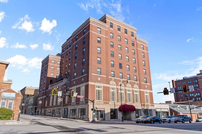 Building Photo - Altamont Apartments