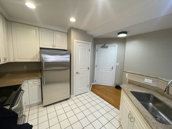 Foto del edificio - 175 Cottage St