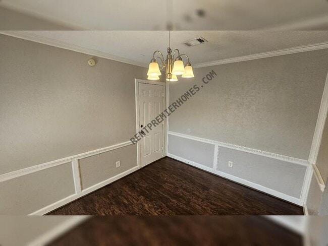 Building Photo - 5118 Mauritz Dr