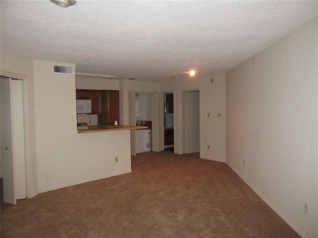 Foto del edificio - 9825 Walnut St