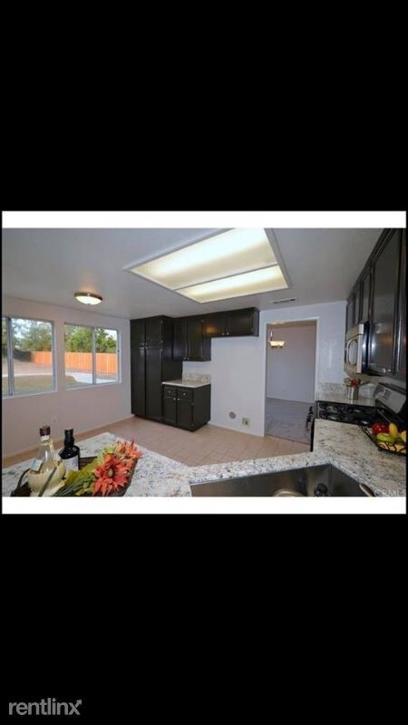 Building Photo - 4 br, 2.5 bath House - 15164 Mimosa Dr