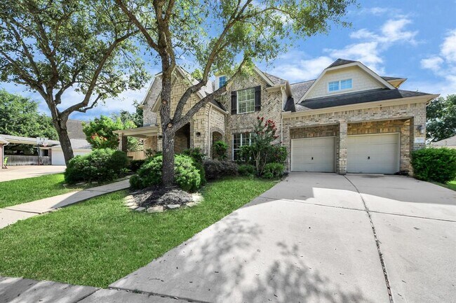 Building Photo - 3811 Parkside Dr