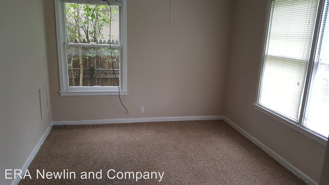 Building Photo - 2 br, 1 bath House - 2327 San Antonio