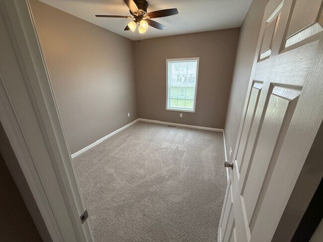 Foto del edificio - House for Rent – BRANT New Construction in...