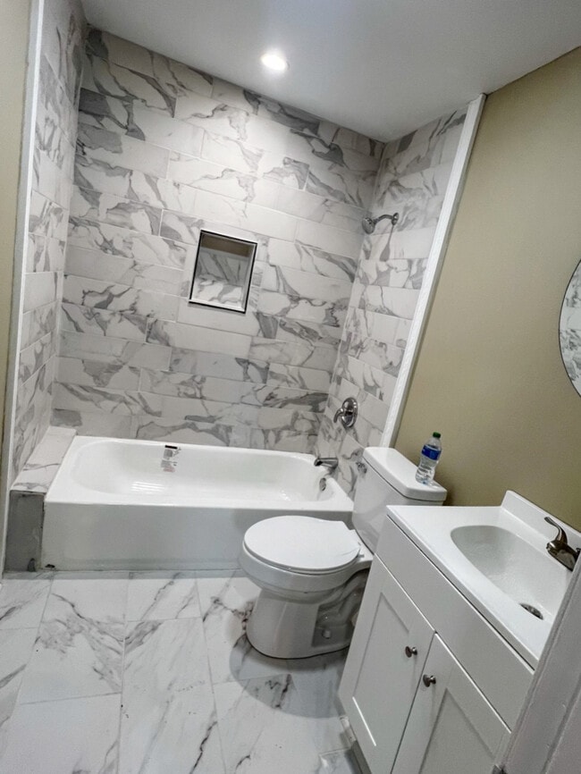 Photo - 1045 Sparrow St House