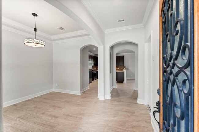 Building Photo - 2590 Magnolia Fair Way
