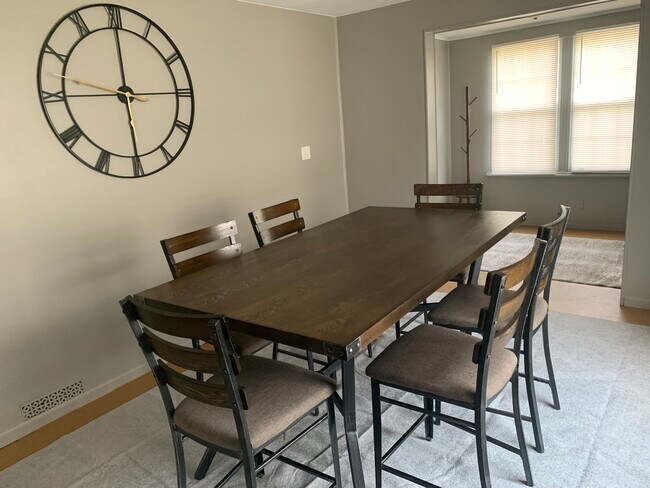 Foto del edificio - 19 Hartzell Ave