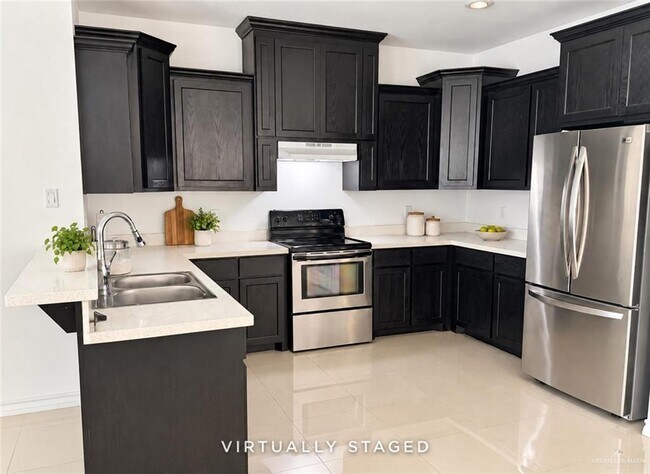 Building Photo - 1203 White Oak Dr