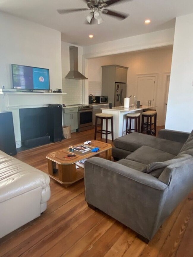 Foto del edificio - 148S