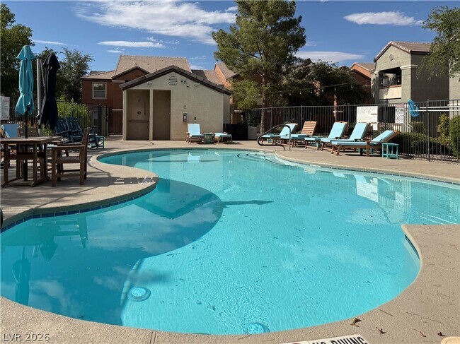 Building Photo - 555 E Silverado Ranch Blvd