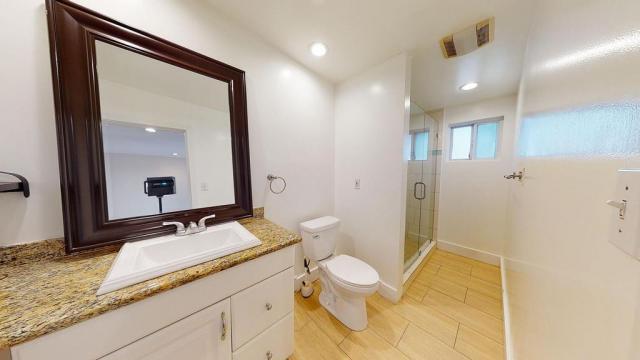 Foto principal - 2 bedroom in Encino CA 91316