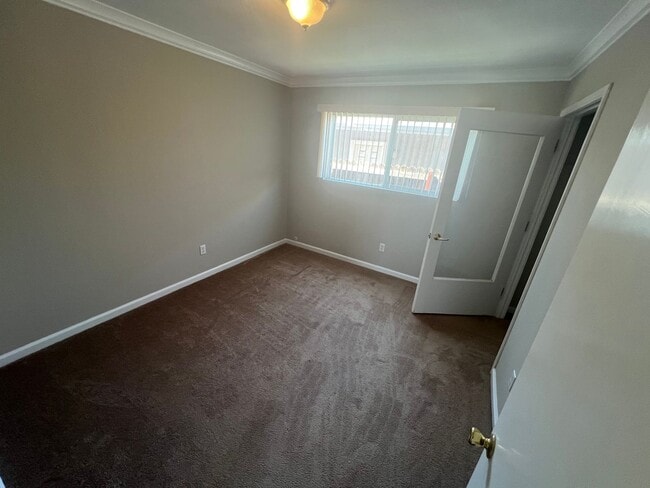 Building Photo - Updated Property!