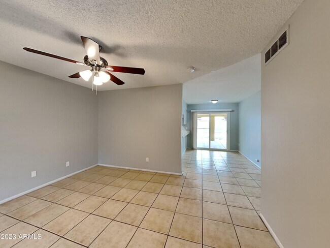 Building Photo - 7562 W Turney Ave