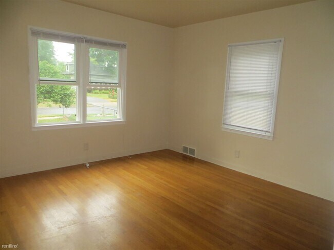 Building Photo - 3 br, 2 bath House - 3623 SW 13th St