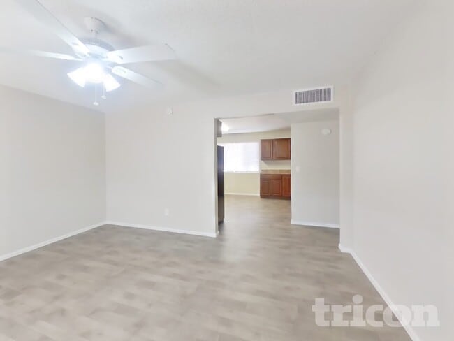 Foto del edificio - 1626 W Pepper Pl