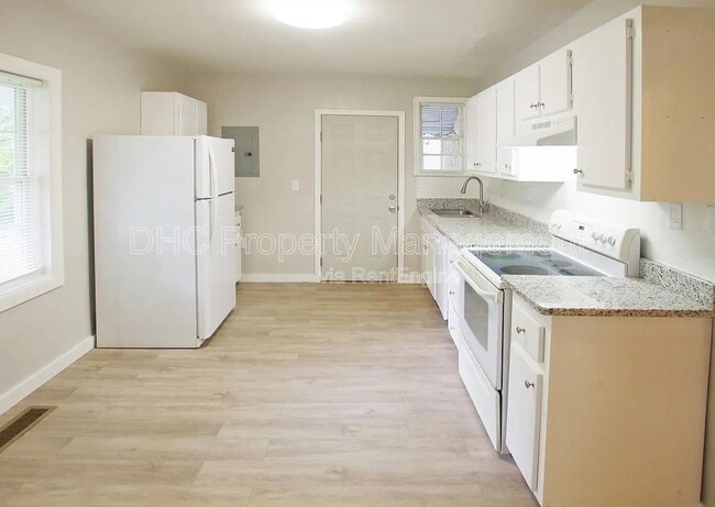 Building Photo - 1237 Campbellton Pl SW