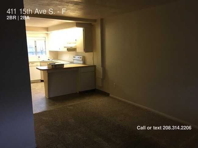 Building Photo - 411 15th Ave S
