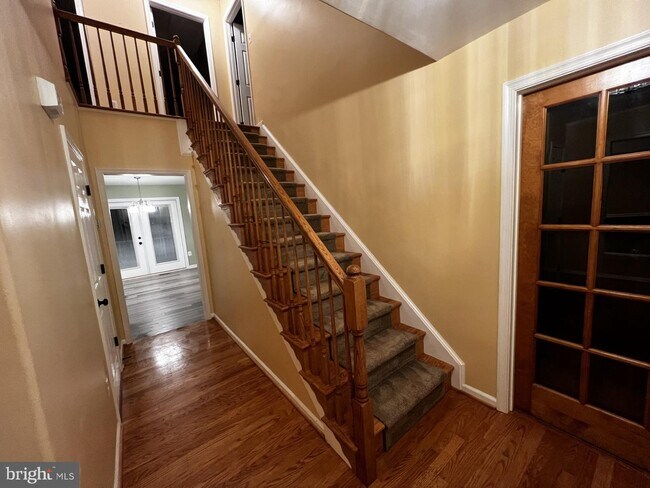 Building Photo - 20116 Buck Run Ct