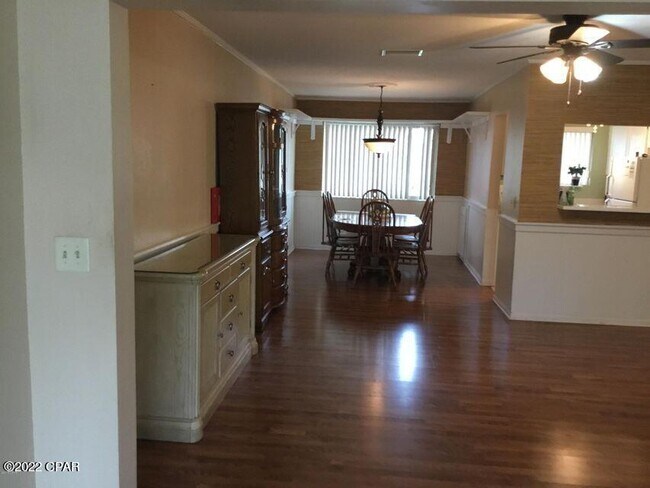 Foto del edificio - 1025 W 19th St