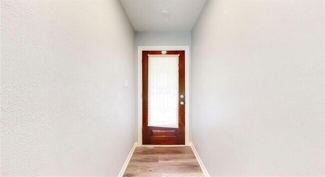 Foto del edificio - 507 Avondale Ln