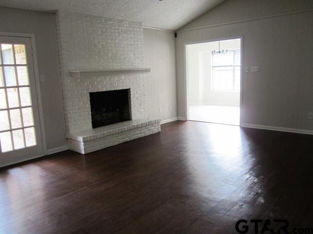 Building Photo - 713 Hampton Hill Dr